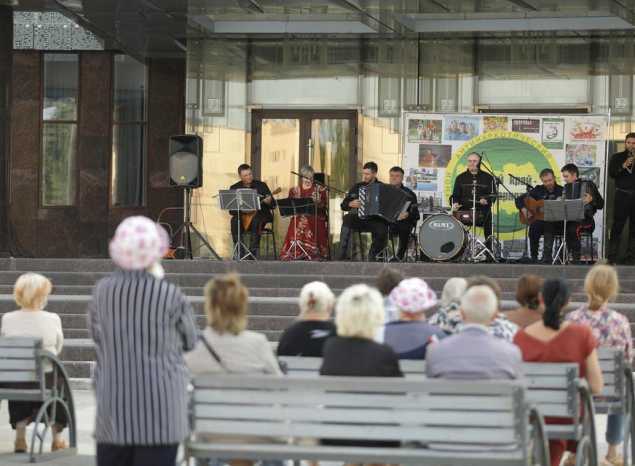 Оркестр ансамбля «Казачья застава» выступил в рамках акции «Сурский край – без наркотиков»