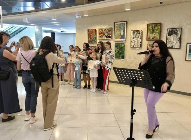 В «Пензаконцерте» открылась художественная выставка студии «Чудо»