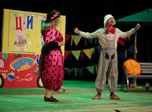 Ансамбль «Миряне» выступил с программой «Зимние святки»