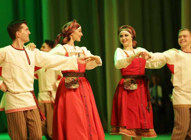 В Большом зале филармонии выступил ансамбль «Вензеля»