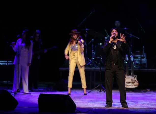 В Киноконцертном зале «Пенза» выступил Александр Марцинкевич