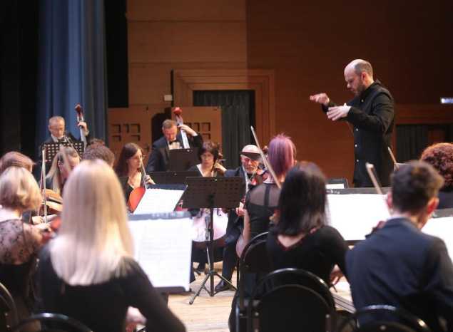 Вечер двойных концертов состоялся в Большом зале филармонии