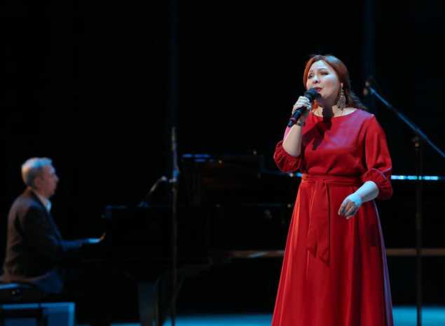 «Слава Армии России!»