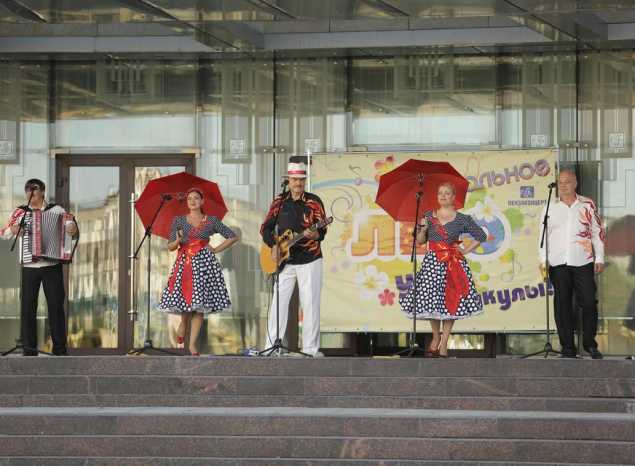 Ансамбль «Вольница» выступил в рамках акции «Лето в городе»