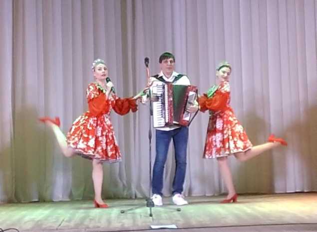 Ансамбль «Горница» выступил для жителей ДНР и ЛНР