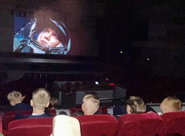 В День знаний пензенские школьники посмотрели фильм «Гагарин. Первый в космосе»