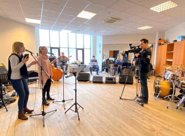 Эстрадно-джазовый ансамбль «Экспресс-бэнд» готовится к концерту с Джеки Гейдж