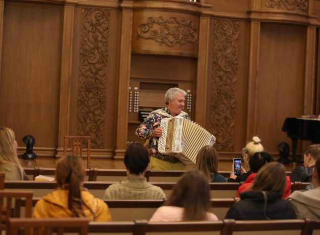 Валерий Сёмин провёл мастер-класс в «Пензаконцерте»