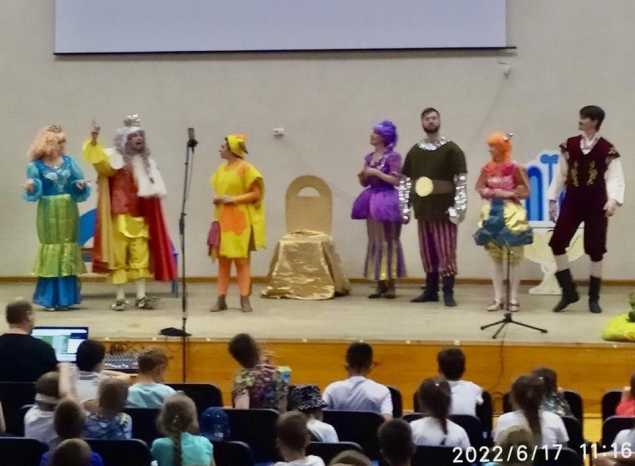 Группа «Калейдоскоп» выступила в средней школе им. М.Ю. Лермонтова
