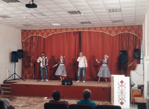 Ансамбль «Горница» выступил в санатории им. Володарского