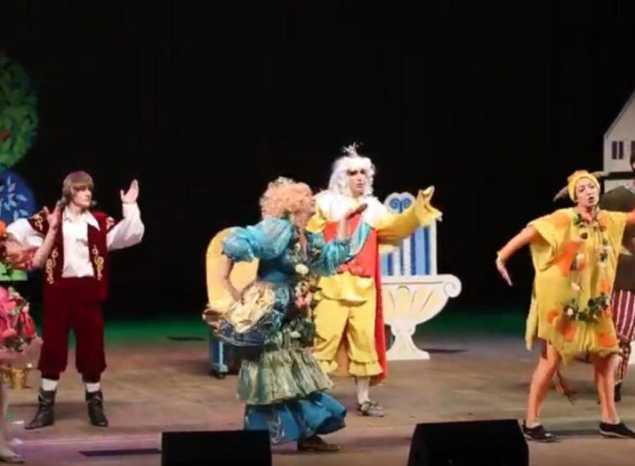 Предлагаем посмотреть фрагменты музыкального спектакля «Зорька – дочь солнца» в исполнении группы «Калейдоскоп»!