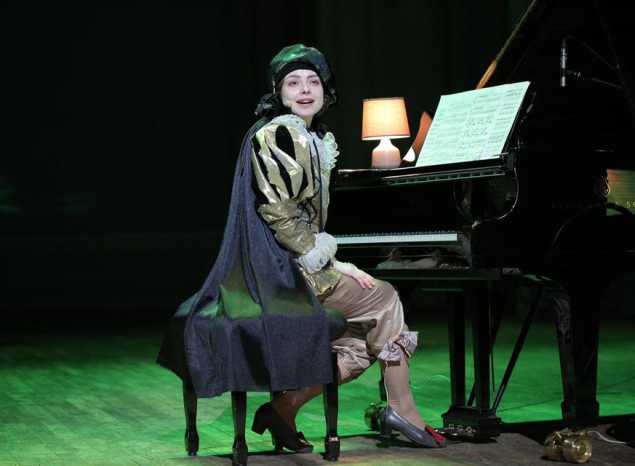 Гости «Пензаконцерта» увидели музыкальную сказку «В пещере горного короля» в исполнении Анастасии Судневой