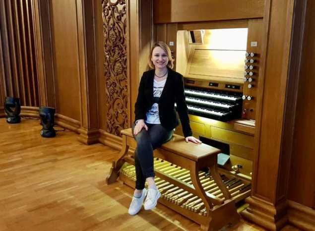 Ирина Розанова приступила к репетициям в Органном зале филармонии