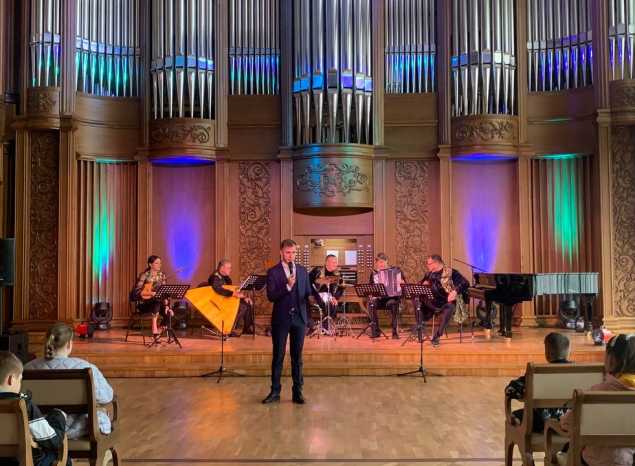 Музыкальный урок провели для пензенских школьников артисты «Пензаконцерта»