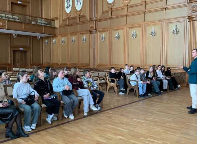 На экскурсии в «Пензаконцерте» побывали школьники из с. Чемодановки