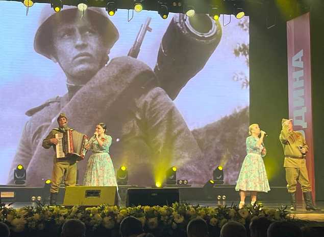 Ансамбль «Горница» принял участие в торжественном мероприятии ко Дню Победы в Белгороде