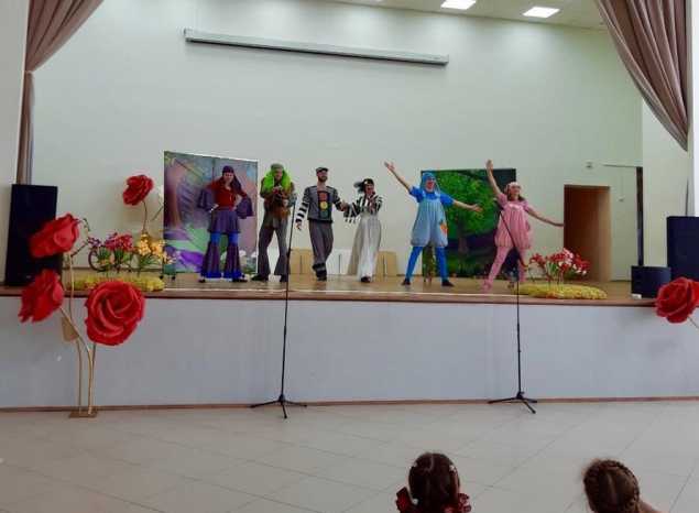 Группа «Калейдоскоп» напомнила пензенским школьникам о правилах безопасности на дорогах