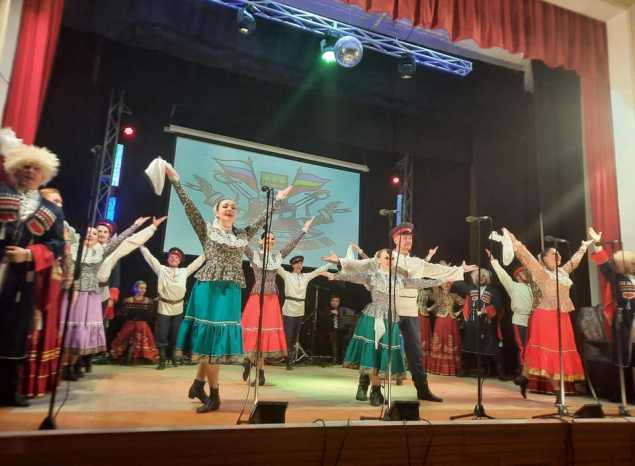 Ансамбль «Казачья застава» выступил в Каменке