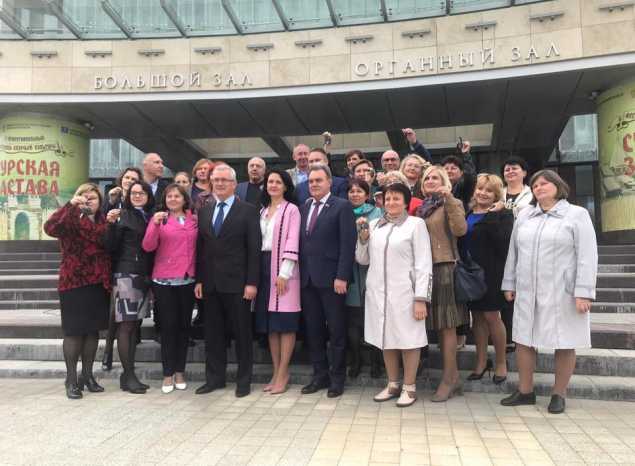 Губернатор Иван Белозерцев вручил ключи от новых автомобилей редакциям районных газет Пензенской области