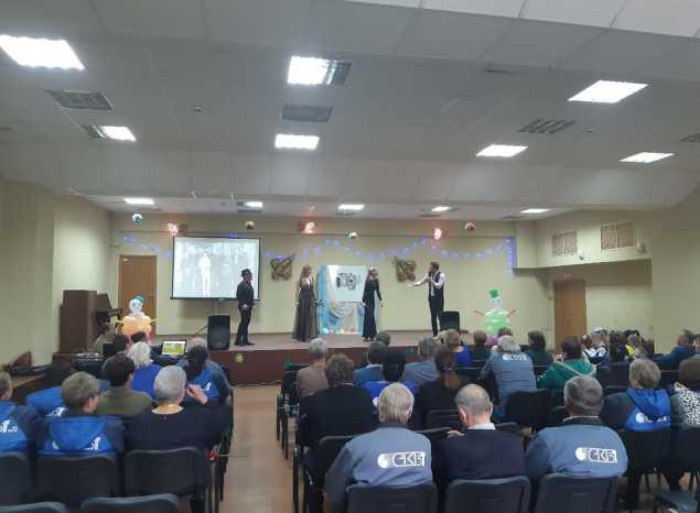 Солисты эстрадно-джазового ансамбля «Экспресс-бэнд» выступили для сотрудников СКБТ