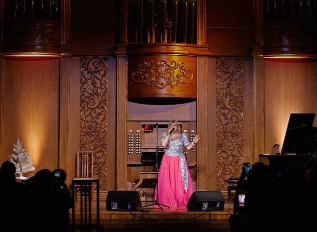 Елена Сафронова и её ученики выступили в филармонии с новогодним концертом