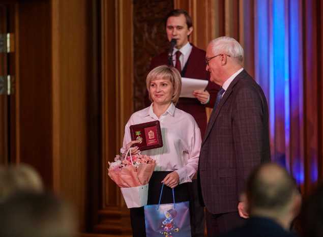 В филармонии состоялось торжественное мероприятие, посвященное Дню матери