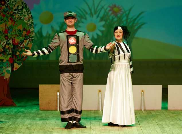 Группа «Калейдоскоп» напомнила юным пензенцам о правилах дорожного движения