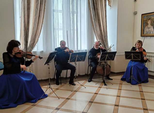 Артисты «Пензаконцерта» выступили на презентации книги о Георге Мясникове