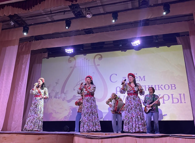 Ансамбль «Злато-Серебро» выступил в Городище в рамках проекта «Творческие встречи»