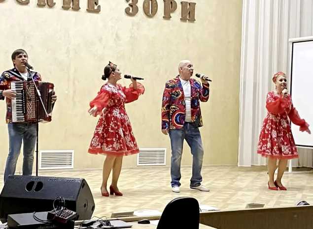 Ансамбль «Горница» выступил в санатории «Хопровские зори»