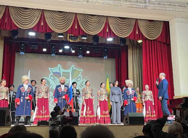 Ансамбль «Казачья застава» выступил в Земетчино в рамках проекта «Творческие встречи»