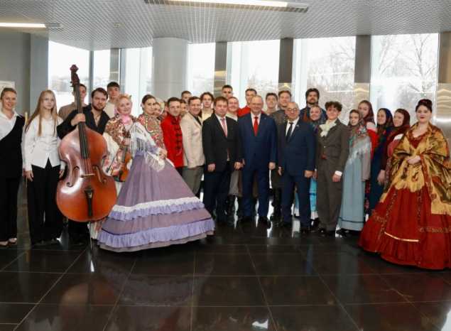 Губернатор встретился с бронзовым призером 6-го сезона фестиваля ПФО «Театральное Приволжье»