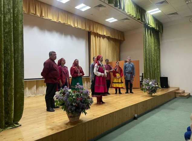 «Миряне» выступили в Тарханах