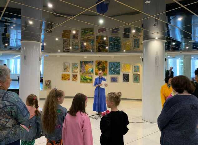 В филармонии открылась выставка  «Детство, я и ты»