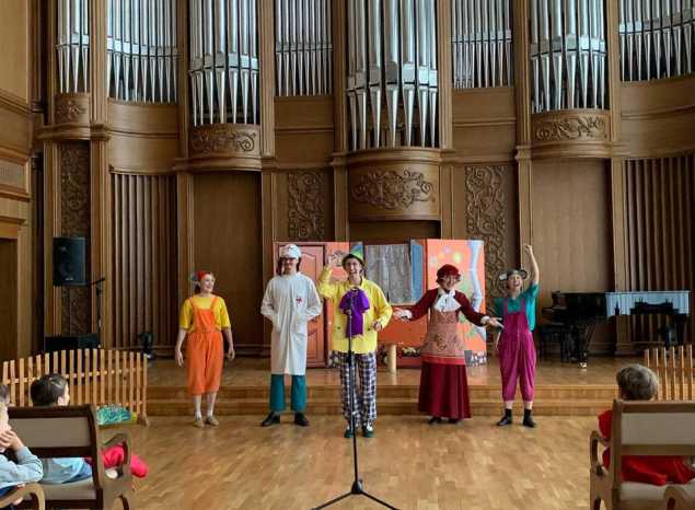 Спектакль «День рождения кота Леопольда» для пензенских школьников