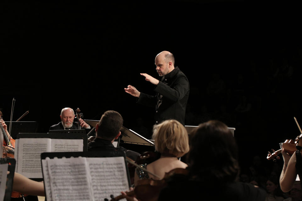 Вячеслав Филиппенков назначен художественным руководителем и главным дирижером Губернаторской симфонической капеллы Вячеслав Филиппенков назначен художественным руководителем и главным дирижером Губернаторской симфонической капеллы