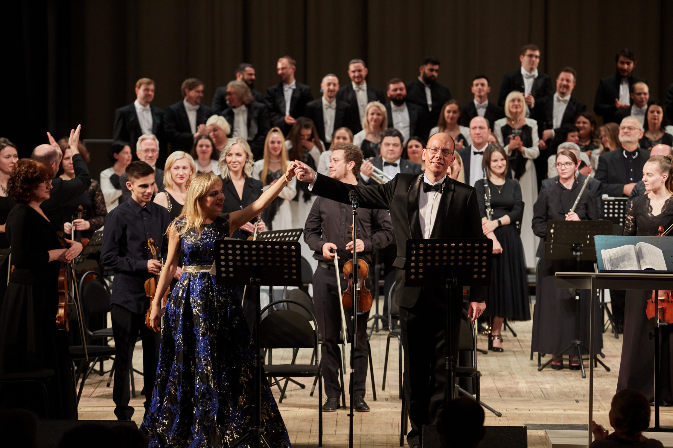 Губернаторская симфоническая капелла открыла творческий сезон большим концертом Губернаторская симфоническая капелла открыла творческий сезон большим концертом