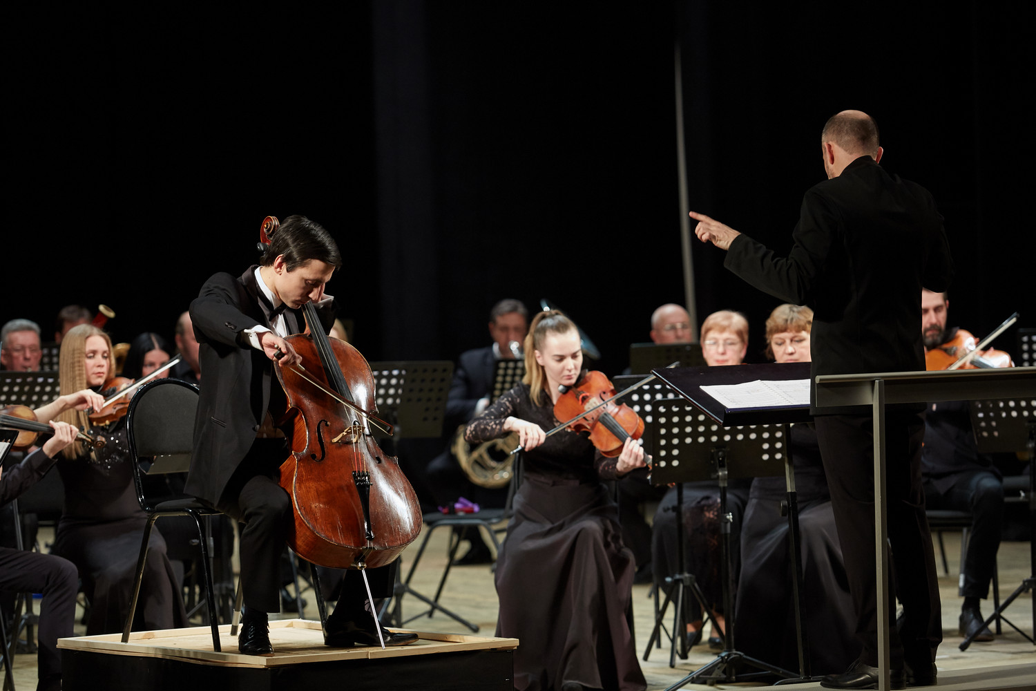 Симфонические произведения Дворжака и Сен-Санса прозвучали в филармонии Симфонические произведения Дворжака и Сен-Санса прозвучали в филармонии