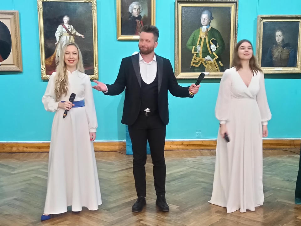 Артисты «Пензаконцерта» поздравили социальных работников с профессиональным праздником Артисты «Пензаконцерта» поздравили социальных работников с профессиональным праздником