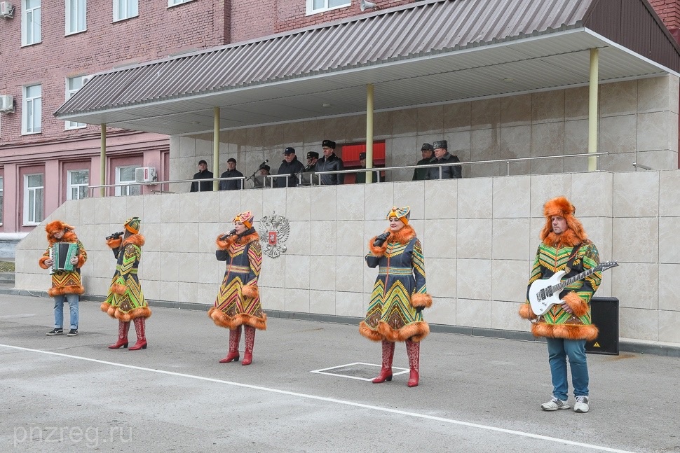 Артисты «Пензаконцерта» приняли участие в торжественном мероприятии ко Дню ракетных войск и артиллерии Артисты «Пензаконцерта» приняли участие в торжественном мероприятии ко Дню ракетных войск и артиллерии