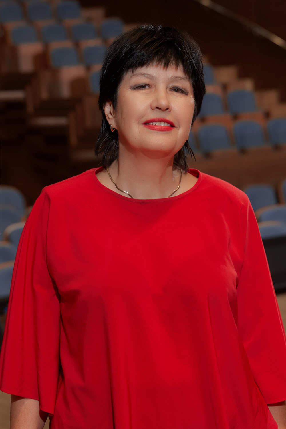 заслуженная артистка России Людмила Лузгина