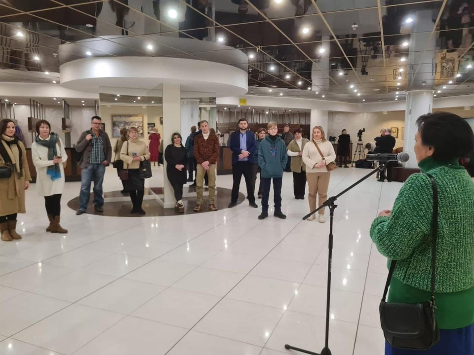 В филармонии открылась выставка работ пензенских художников В филармонии открылась выставка работ пензенских художников