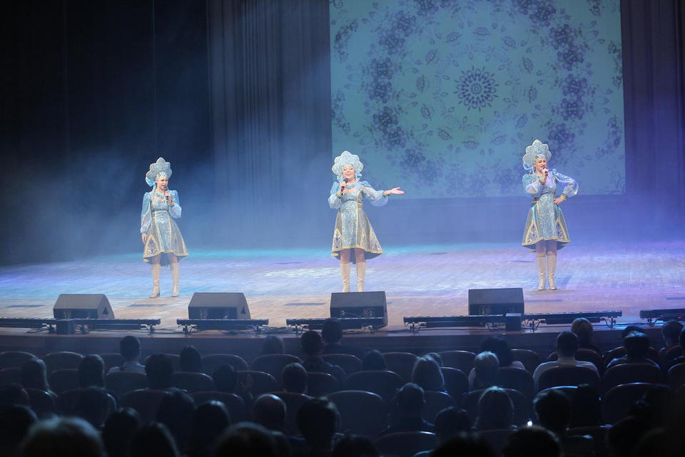 Артисты «Пензаконцерта» выступили для сотрудников РЖД Артисты «Пензаконцерта» выступили для сотрудников РЖД