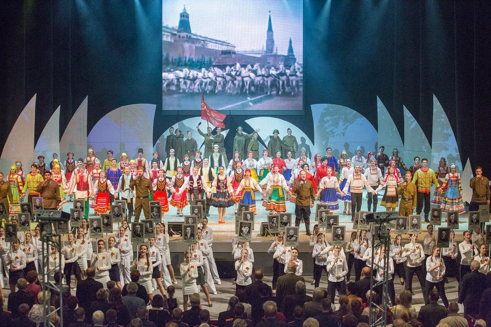 Предлагаем посмотреть Торжественное мероприятие, посвящённое 72-й годовщине Победы советского народа в Великой Отечественной войне! Предлагаем посмотреть Торжественное мероприятие, посвящённое 72-й годовщине Победы советского народа в Великой Отечественной войне!