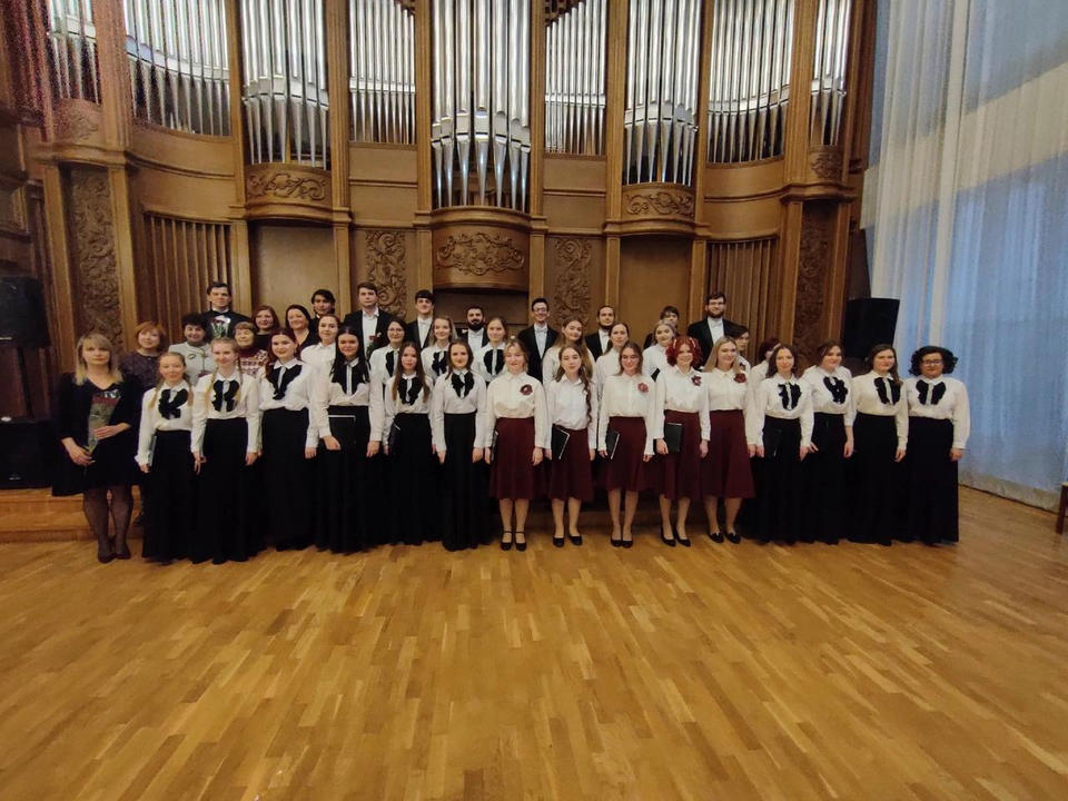 В Органном зале филармонии состоялся отчётный концерт отделения «Хоровое дирижирование» Пензенского музыкального колледжа В Органном зале филармонии состоялся отчётный концерт отделения «Хоровое дирижирование» Пензенского музыкального колледжа