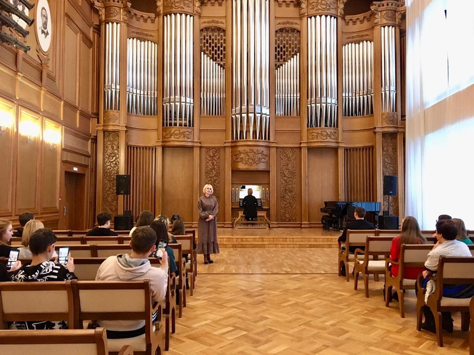 Школьники из Камешкира посетили «Пензаконцерт» Школьники из Камешкира посетили «Пензаконцерт»