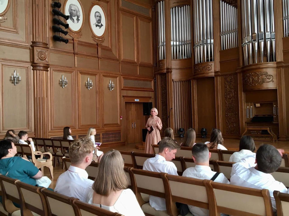 «Пензаконцерт» посетили учащиеся гимназии № 44 г. Пензы «Пензаконцерт» посетили учащиеся гимназии № 44 г. Пензы