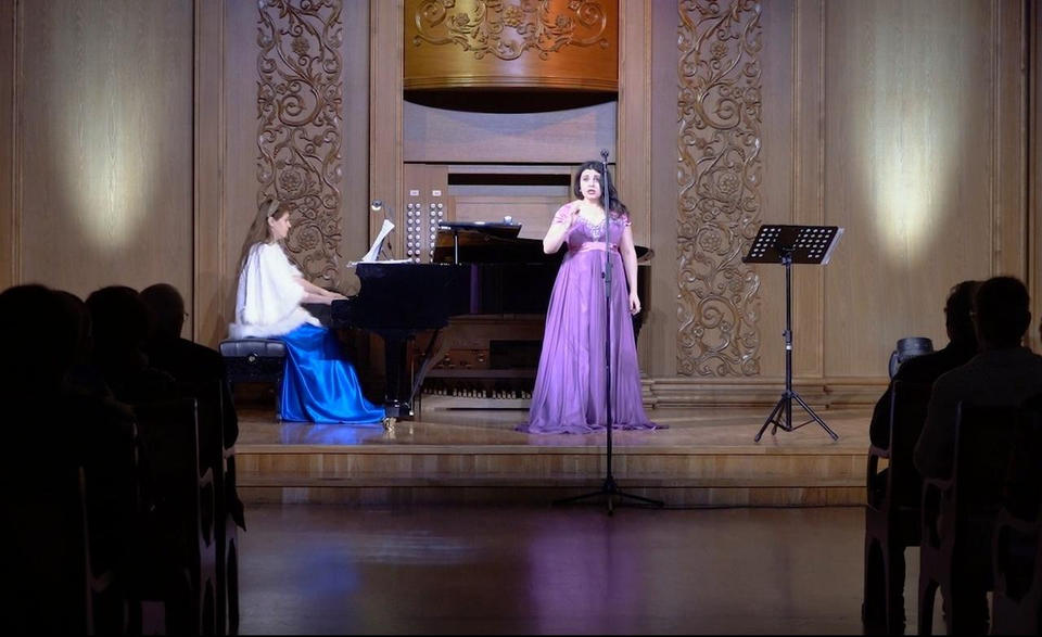 Предлагаем послушать романс Тамары из оперы «Демон» в исполнении Гульсины Рафековой Предлагаем послушать романс Тамары из оперы «Демон» в исполнении Гульсины Рафековой