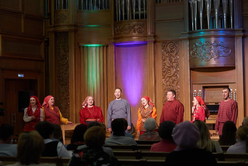 «Миряне» выступили с сольным концертом «Миряне» выступили с сольным концертом