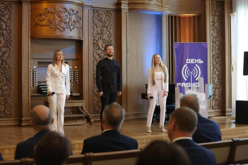 В «Пензаконцерте» состоялось торжественное мероприятие, посвящённое Дню радио и связи В «Пензаконцерте» состоялось торжественное мероприятие, посвящённое Дню радио и связи